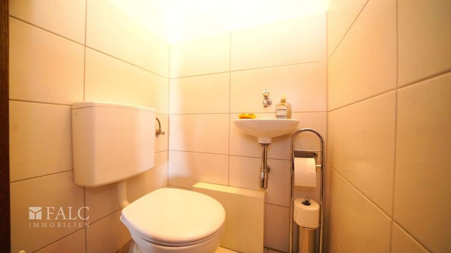 Perfekt für Paare oder Kleinfamilien: 3-Zimmer-Wohnung in Heilbronn - FALC Immobilien Heilbronn – Wc
