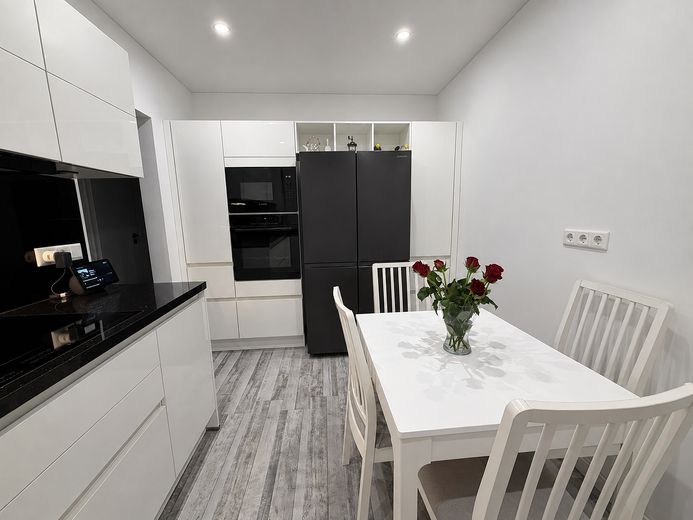 Exklusive, modernisierte 4 Zimmer Eigentumswohnung in Braunschweig Watenbüttel – Küche 1