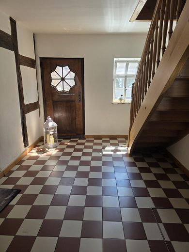 Traumhafte 3-Zimmer Dachgeschosswohnung im aufwendig sanierten Kulturdenkmal – Hauseingang