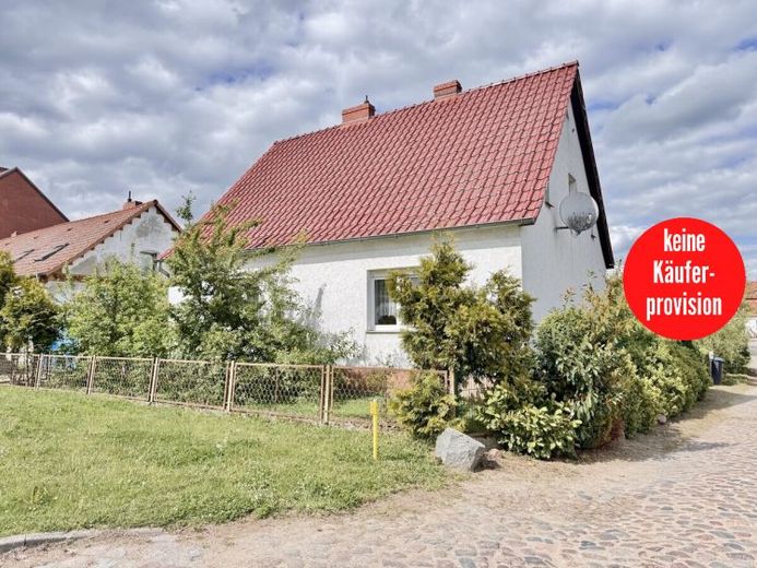 HORN IMMOBILIEN++Einfamilienhaus mit zwei Heizsystemen in Rossow zwischen Pasewalk und Löcknitz – Foto 1