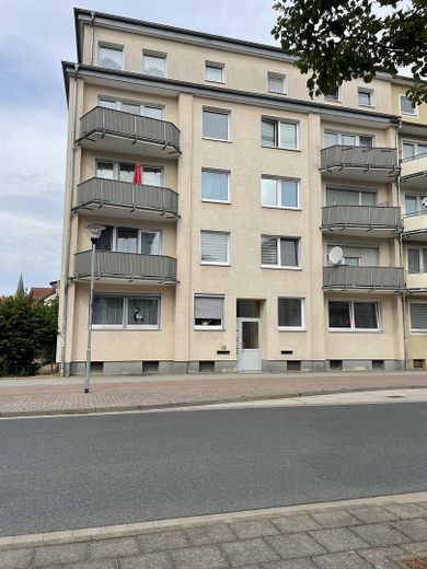 Frisch modernisierte 3-Zimmer-Wohnung in Altstadtnähe – Außenansicht