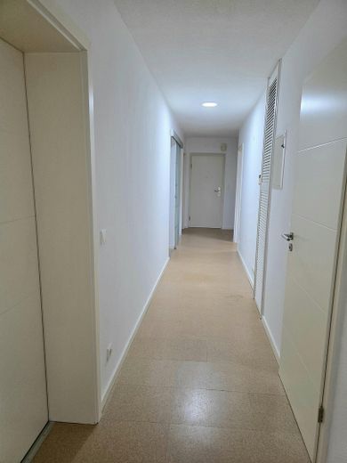 Flur, Blick zum Ausgang