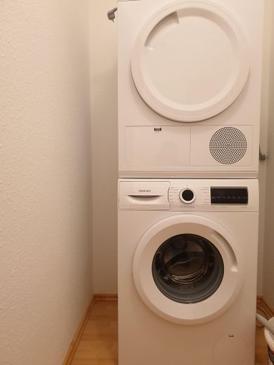 Wach und Trockengerät im Extra