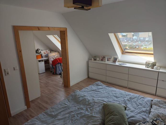Schlafzimmer mit Ankleide
