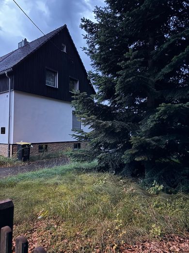 Wyjątkowa okazja stulecia: wysokiej jakości dom murowany z nowym dachem BEZPOŚREDNIO W DREZDEŃSKIM LESIE! – Zdjęcie 1