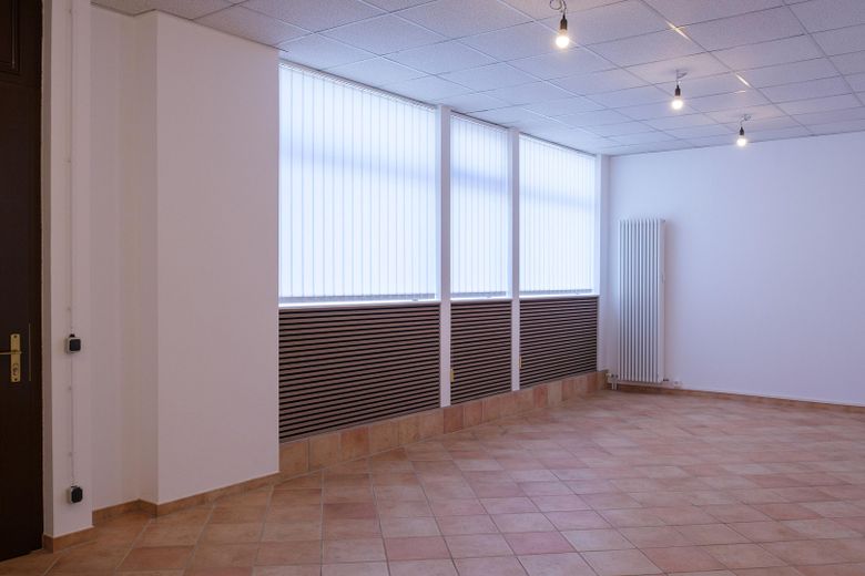 3-Zimmer EG-Wohnung im Loft-Stil in Mannheim-Rheinau Erstbezug nach Sanierung – Wohnzimmer/offene Küche