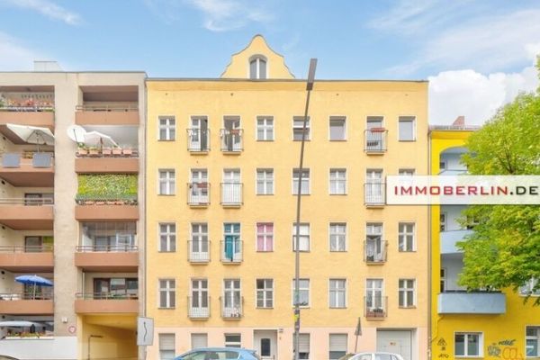 IMMOBERLIN.DE - شقة ساحرة في مبنى قديم مع شرفة تطل على المساحات الخضراء