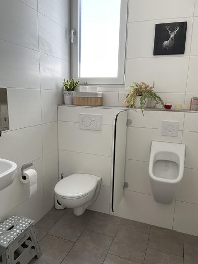 Toilettenbereich / WC-Herren