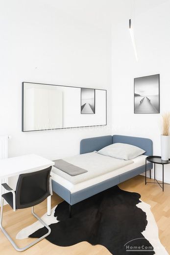 Modern ausgestattete 8 Zimmer-Wohnung in Neuhausen – a1f38f82a134d474ceef9b78c383e1613b42522e.jpg