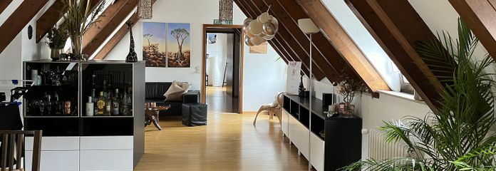 स्टटगार्ट-वेस्ट में असाधारण अटारी-मंज़िल का अपार्टमेंट – Wohn- und Esszimmer I
