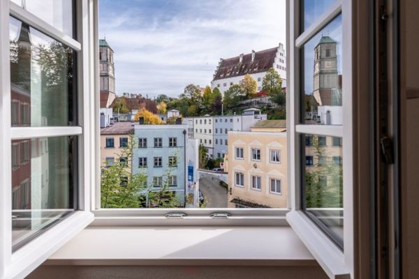 Splendido appartamento con 1 camera, cucina componibile realizzata da falegname e terrazza nel cuore del centro storico!