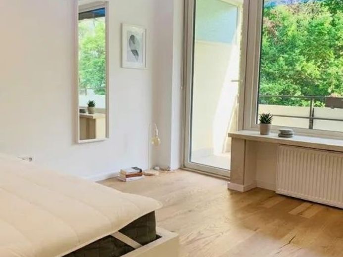 Helles Ambiente, entspanntes Wohnen / Geigenbergerstiaße 23, München / 1.OG / WE73 / Zi.1 – Foto 1