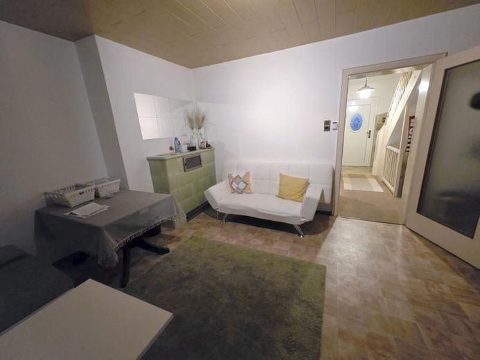 Gepflegtes Reihenmittelhaus in ruhiger Nachbarschaft mit 4 Zimmern und 2 Bädern – Bild 1