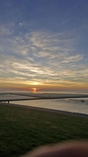 Abendspaziergang am Deich