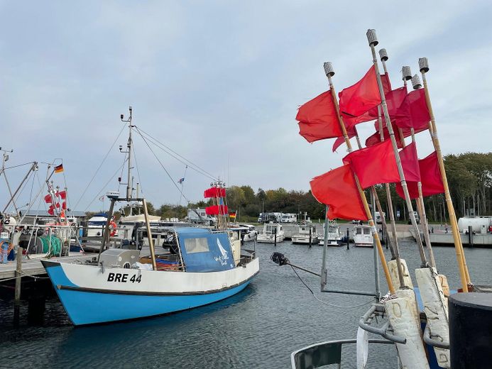 Baugrundstück Insel Rügen ca 200 m zur Ostsee erschlossen – Hafen Glowe