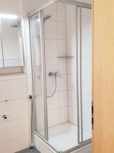 Sehr schöne, helle 1 Zi-Whg in Tübingen mit EBK und  Autoabstellplatz – Foto 10