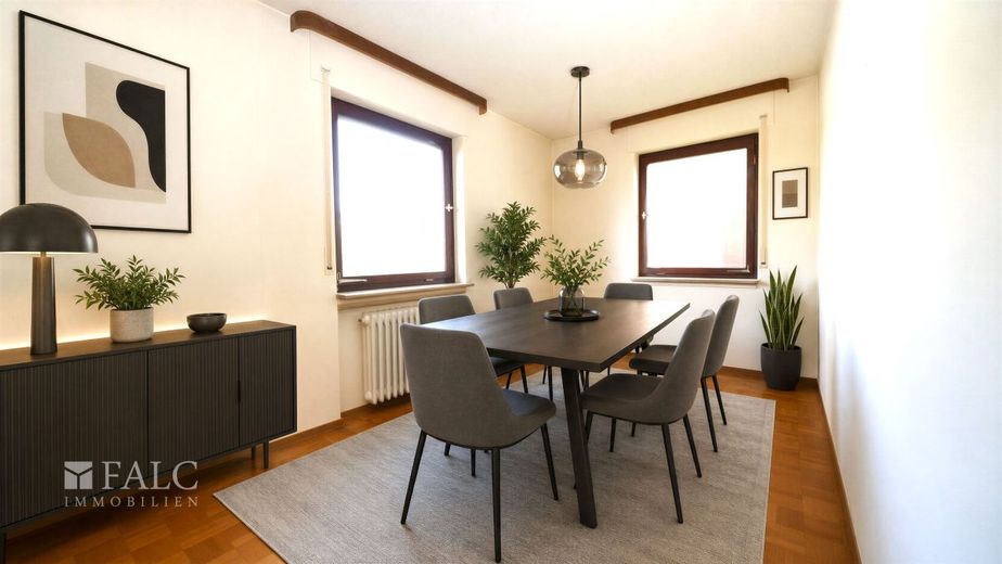 Naturparadies mit Weitblick auf die Stadt! Doppelhaus mit über 4.200 m² Grundstück - FALC Immobilien – Esszimmer EG rechts (Vis.)