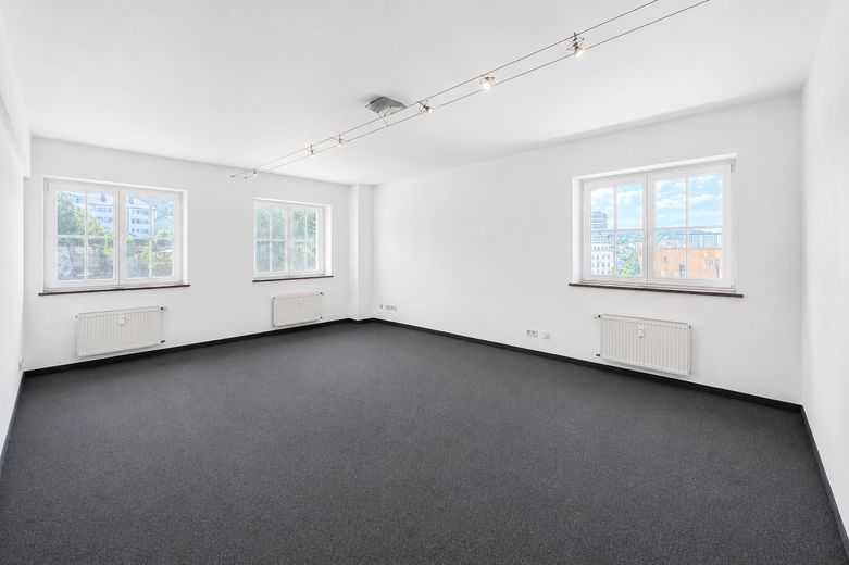 Büro 9
