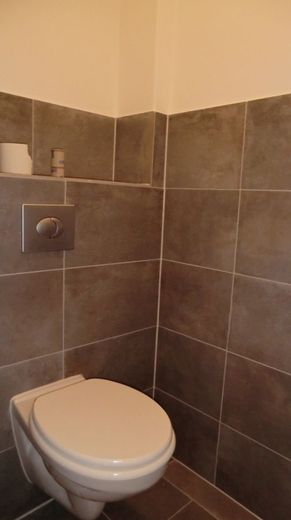 *Ihr neuer Standort im Gewerbepark Henstedt-Ulzburg !!!* – WC