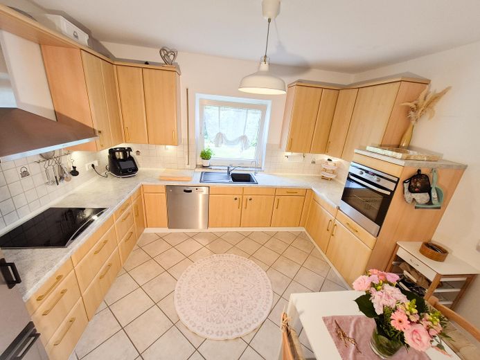 Без комиссии: ухоженная двухквартирная вилла | 126 м² | участок 715 м² – Фото 8
