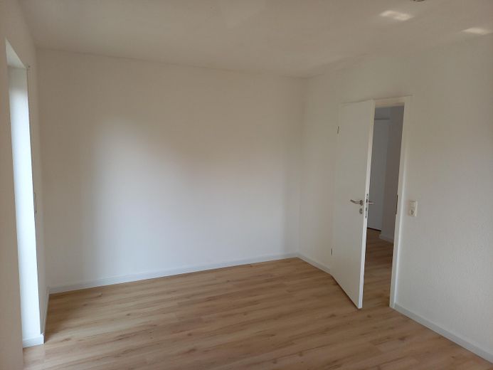 Lichtdurchflutete Zweizimmerwohnung – Schlafzimmer