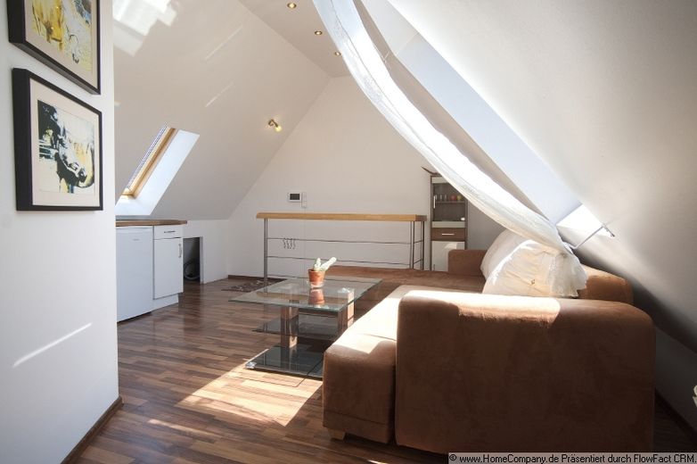 Dachgeschoßwohnung in einem Mehrfamilienhaus in ruhiger und zentraler Wohnlage von Castrop-Rauxel – d1c83e7e8ccce610dbf874df33a092f40c5c55f5.jpg