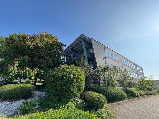 Außenansicht und Parkplätze