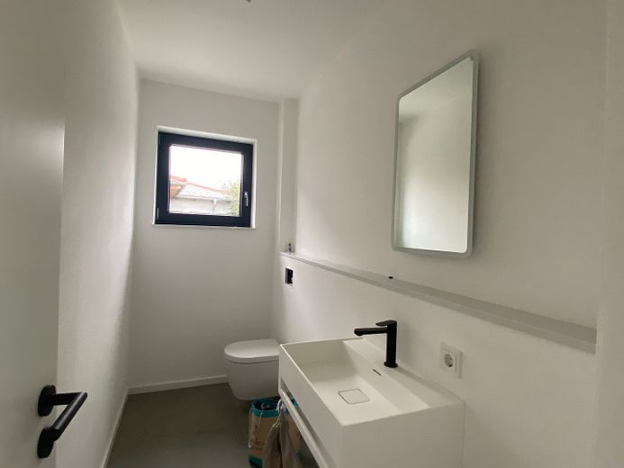 Neubau in Gerofing – WC Gäste
