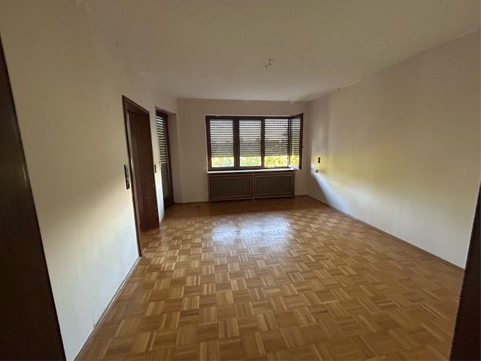 Простора квартира з чудовим видом на Альценау – Esszimmer mit Balkonzugang
