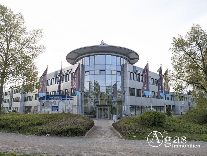 Büro mit Lagerhalle in verkehrsgünstiger Lage – Gebäudeansicht