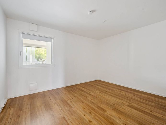 Moderne 3-Zimmer-Wohnung mit Einbauküche und Balkon in Bremen! – Ansicht I: Schlafzimmer