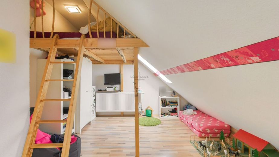*** Altbau trifft Moderne - Vielseitiges Zuhause für die ganze Familie – Neubau_Dachgeschoss_Kinderzimmer