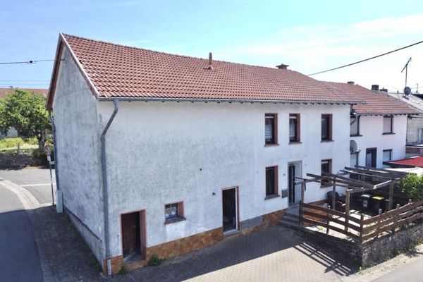 Einfamilienhaus mit Ausbaupotenzial- ideal für Handwerker und Eigennutzer