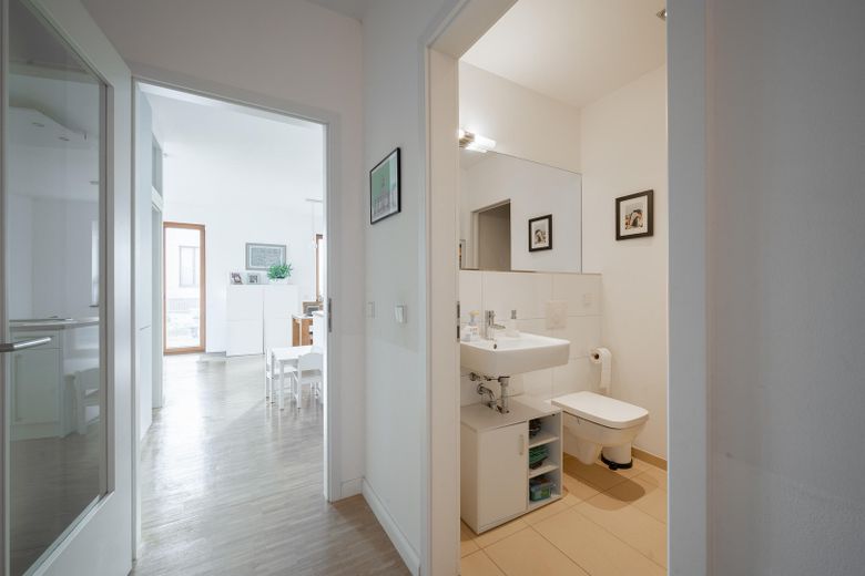Exclusivo piso de 4,5 habitaciones con amplia terraza y vistas al agua en Berlín-Köpenick – Foto 11