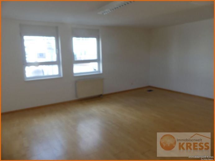 Zentral, hell u. ebenerdig Ladenlokal/Büro/Praxis in Schlüchterns "Neuer Mitte", 2 Pkw Stellplätzen – Bild 12
