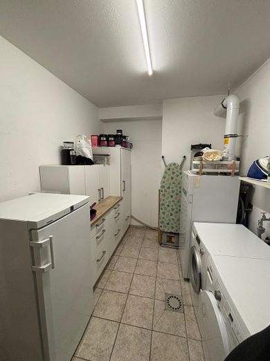 Mieszkaj jak we własnym domu | mieszkanie na parterze o powierzchni 105 m² z prywatnym ogrodem, ogrodem zimowym i garażem w Velpke – Hauswirtschaftsraum
