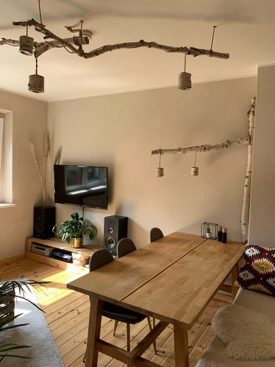 Mieszkanie 2-pokojowe z ogrodem i balkonem, wolne do zamieszkania i bez prowizji – Wohnzimmer  - (Archivaufnahme)