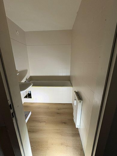 centralnie położony apartament z 1 pokojem i balkonem, umeblowany w Akwizgranie – Zdjęcie 10