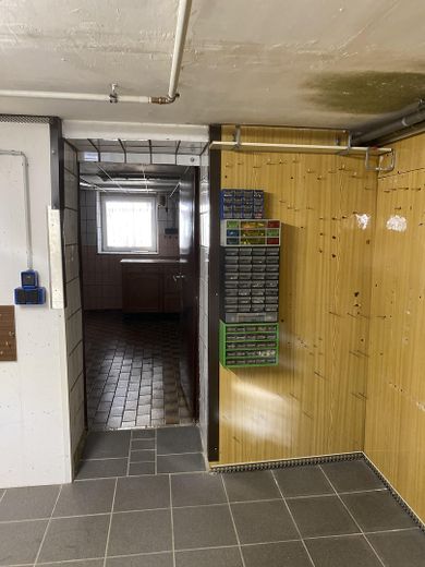 Vrijstaande woning met balkon en garage – Foto 12