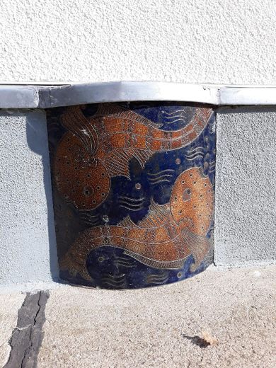 Inselidyll mit Boddenblick: Großes Grundstück & Ferienhaus-Potenzial auf Rügen – Detail Fassade 
