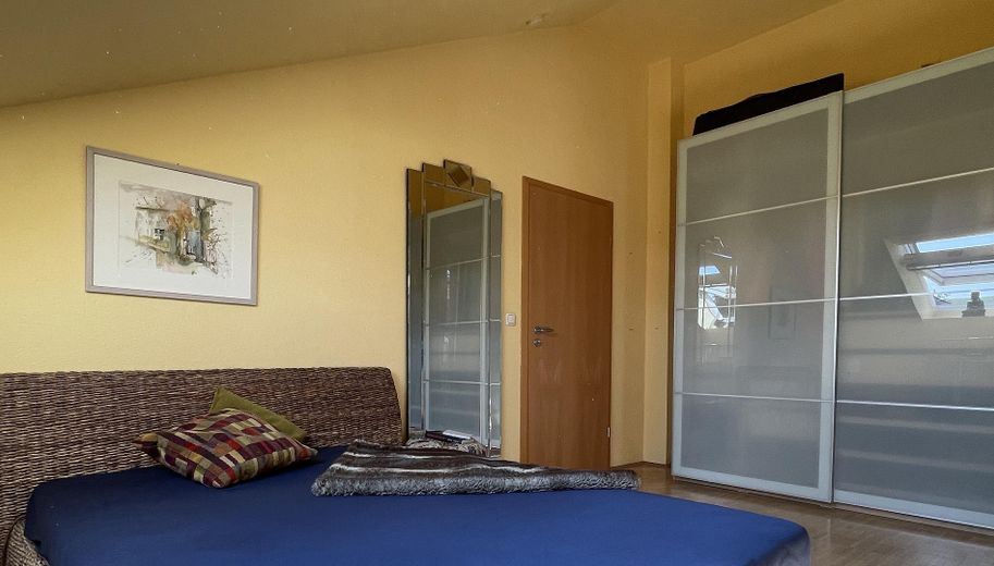 Schlafzimmer grosser Schrank