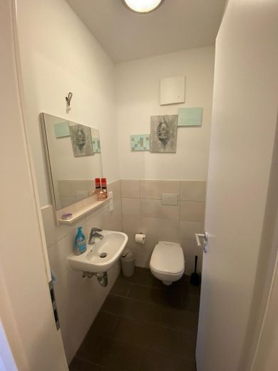 3-Zimmer-Neubauwohnung in Friedrichshain Bezugsfrei ab November 2026 – Gäste-WC