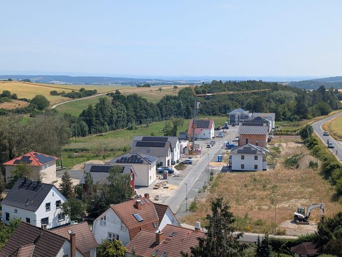 Bellissimo terreno d'angolo nella natura – Foto 4