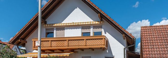 Appartamento mansardato con 3 locali, cucina componibile e stufa svedese in posizione tranquilla a Tiefenbach
