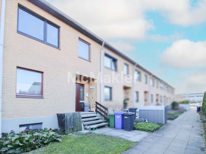 Gepflegtes Reihenmittelhaus mit Garten, Terrasse & Stellplatz – Foto 1