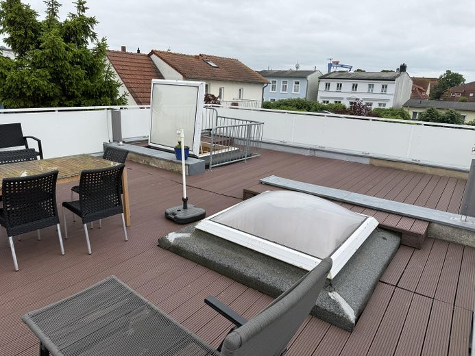 Maisonette mit Dachterrasse mitten in Warnemünde – Großzügige Dachterrasse