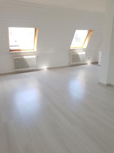 Casa a schiera centrale tranquilla a Neukeferloh - 5 locali + locale hobby + garage – Schlafen 4 - ca. 22,7 m²