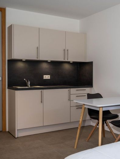 UG: Einliegerwohnung