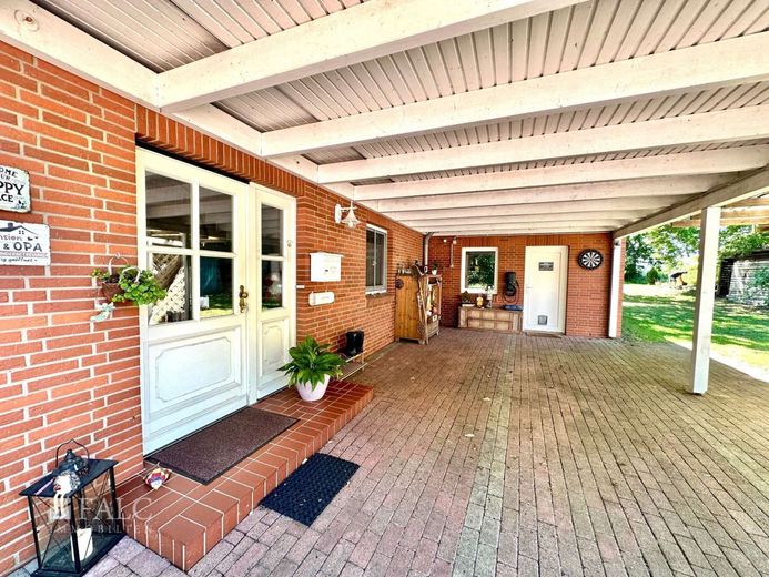 Traumhaft Wohnen in der Natur - Top Einfamilienhaus mit Einliegerwohnung – Herzlich Willkommen!