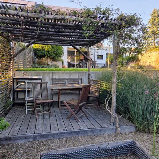 Familienhaus am Bach – Pergola